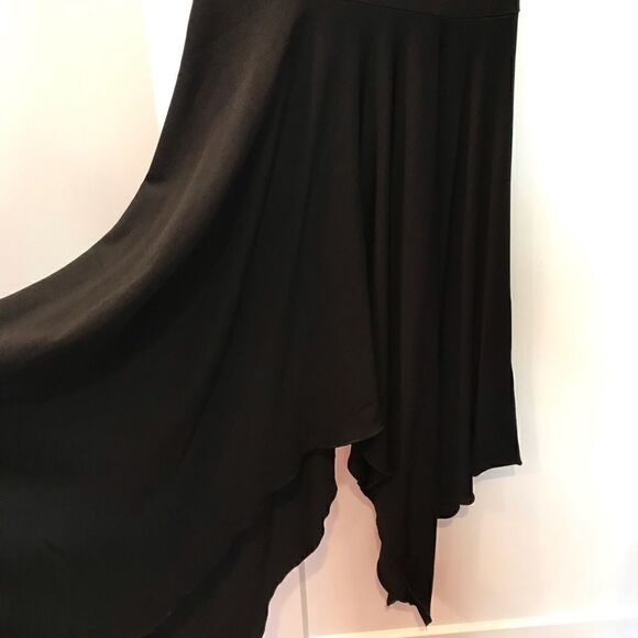𝅺SIZE 6 “small” H&M black midi dress - Picture 3 of 6